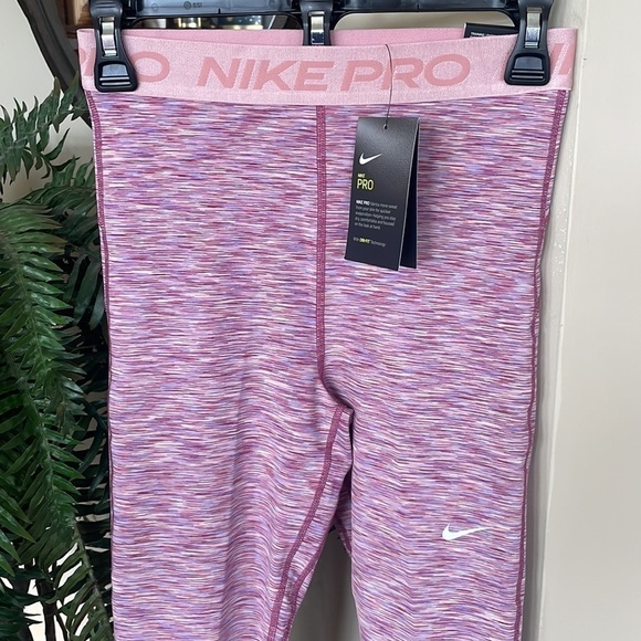Brand New Nike Pro Dri-Fit Tight Fit Crop Length Training Pink Multi Leggings - Picture 2 of 13